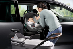 Autosedačka Baby-Safe iSense, Nordic Grey